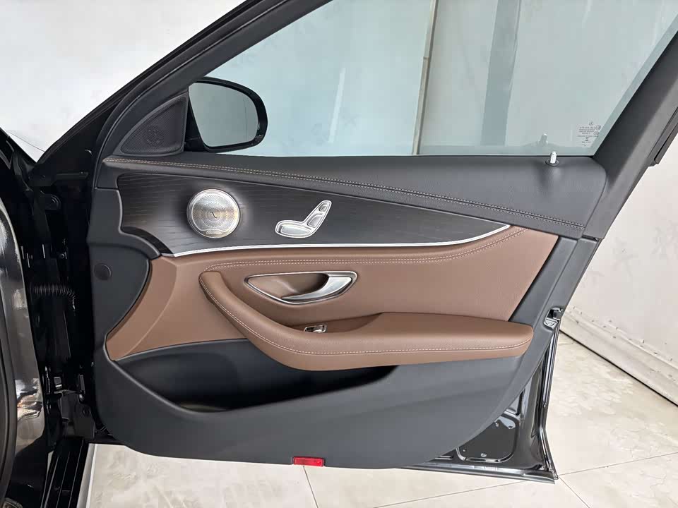 Mercedes-Benz E-class Mercedes-Benz E-class