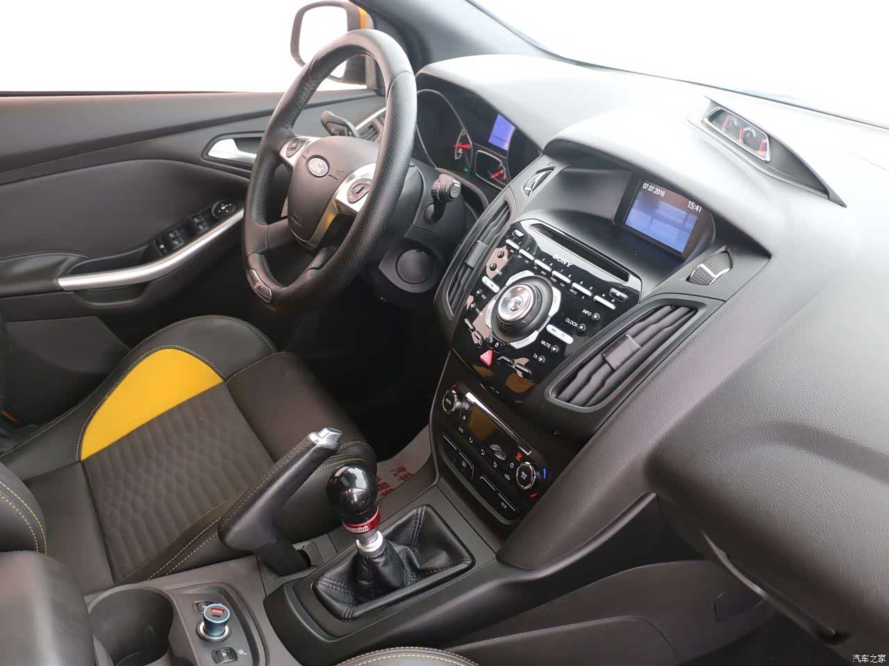 Ford Focus, 2013 16
