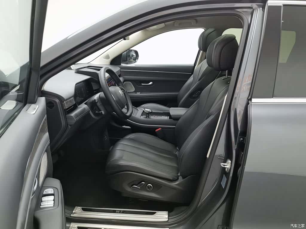 AITO M7, 2022 10
