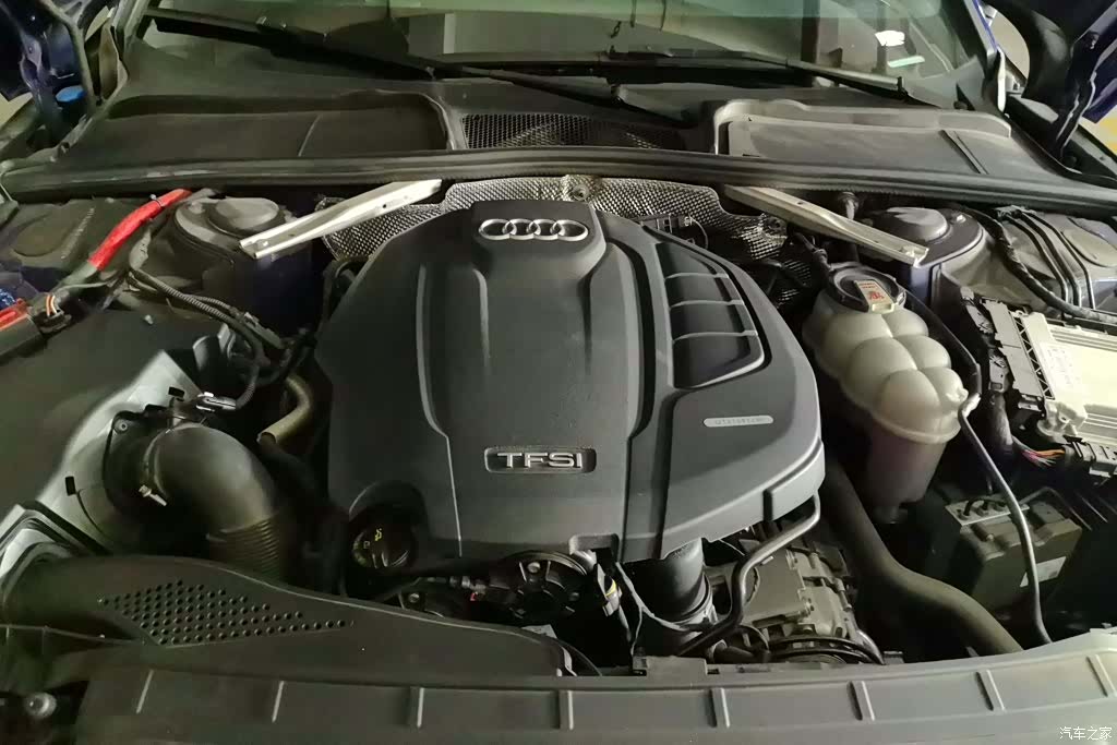 Audi A4L, 2021 10