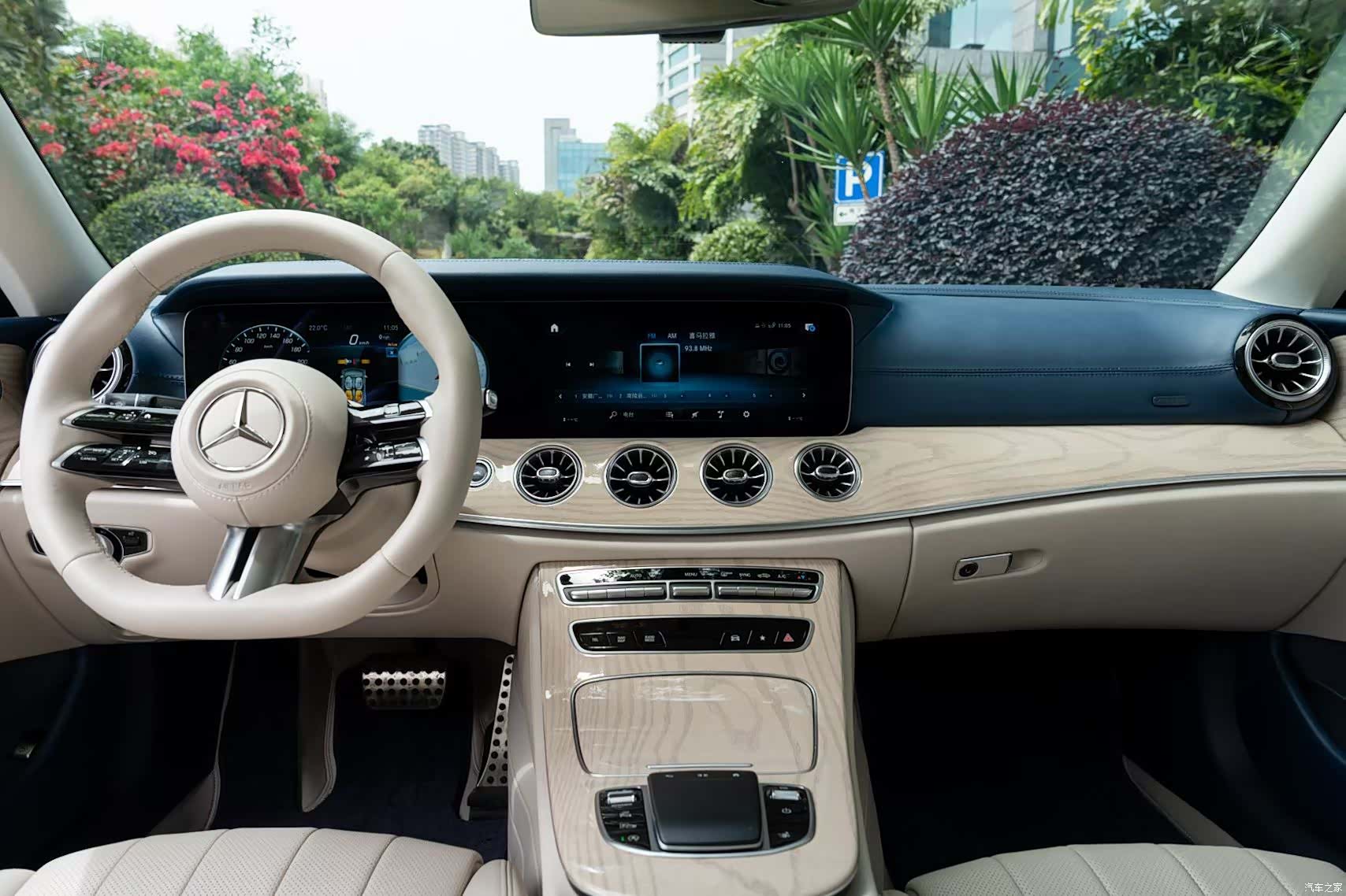 Mercedes-Benz E-Class, 2023 все фото
