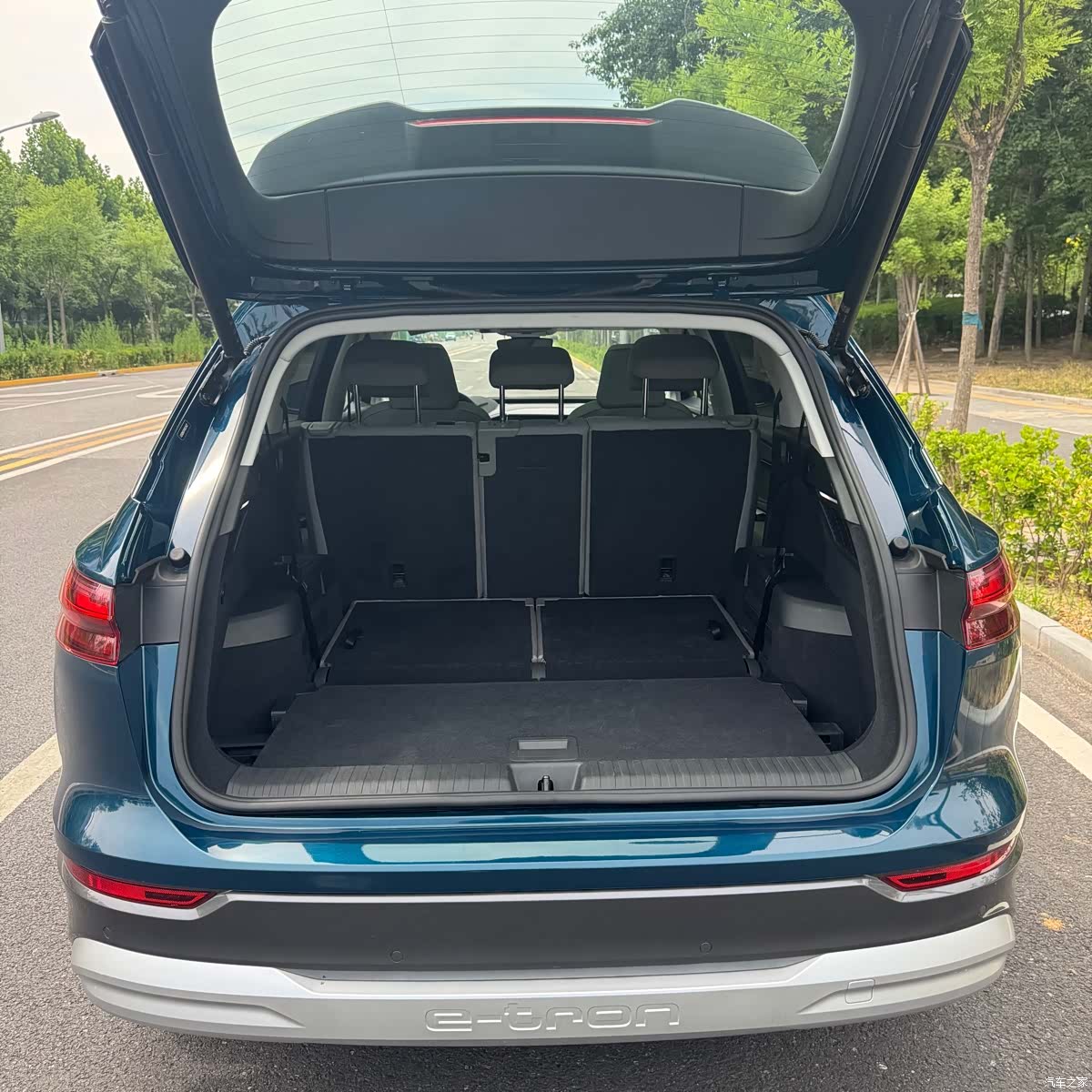 Audi Q5 e-tron, 2022 8