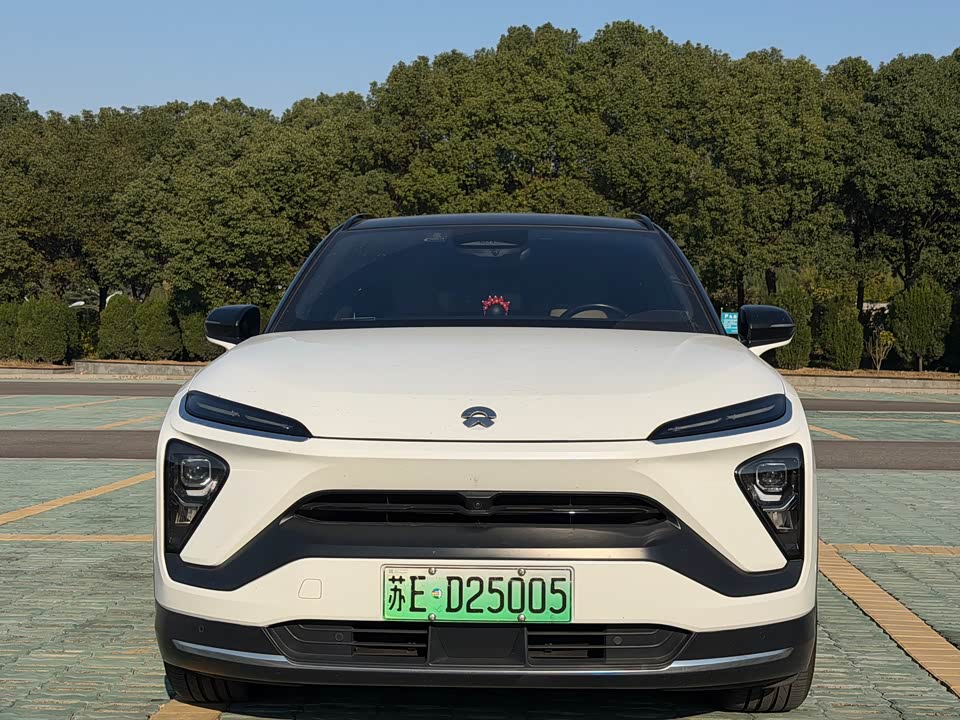 NIO ES6