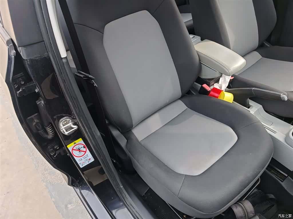 Skoda Rapid, 2015 25