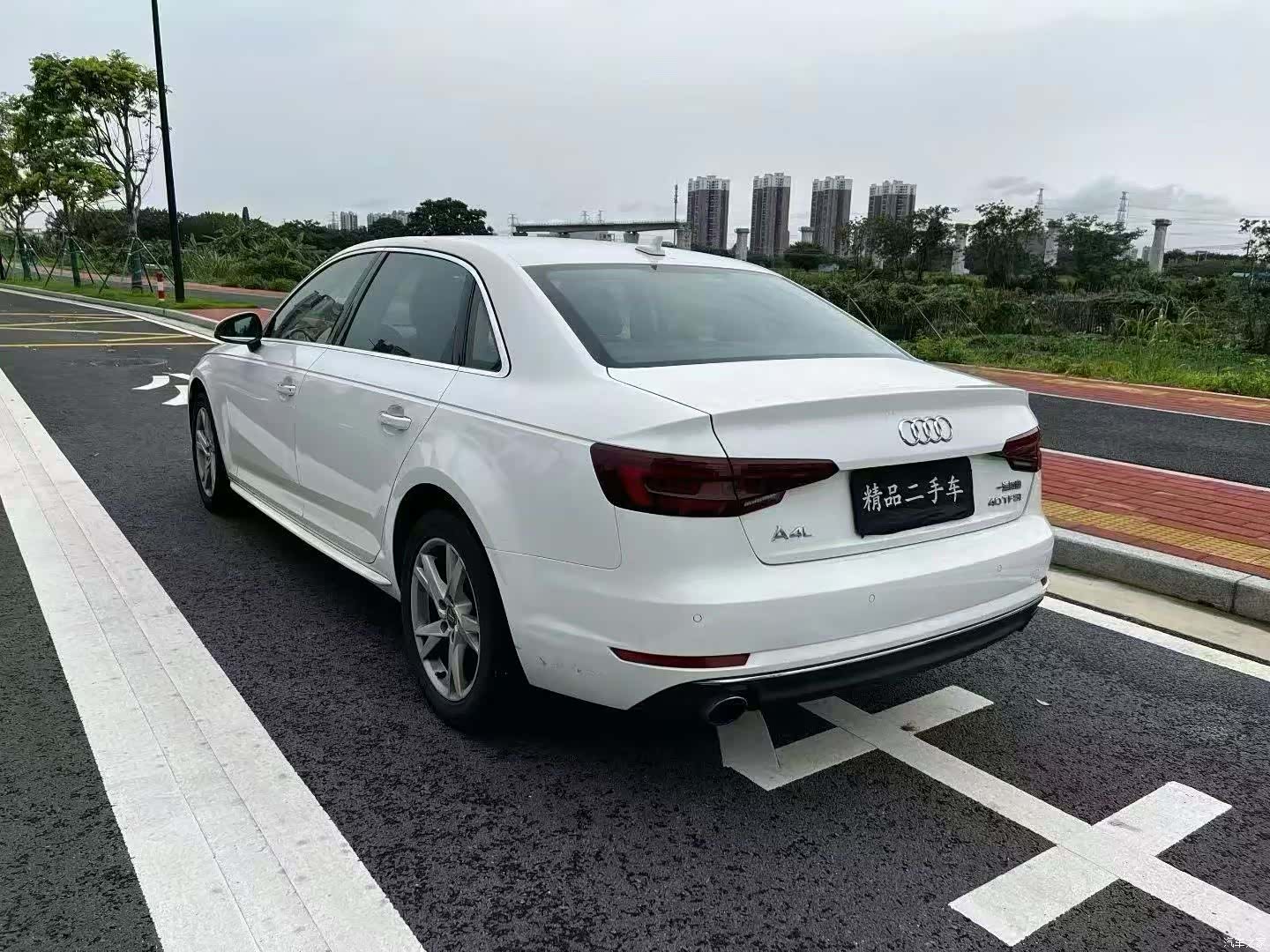 Audi A4L, 2018 7