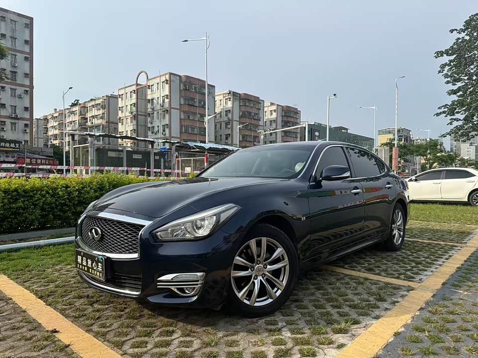 Infiniti Q70 Infiniti Q70