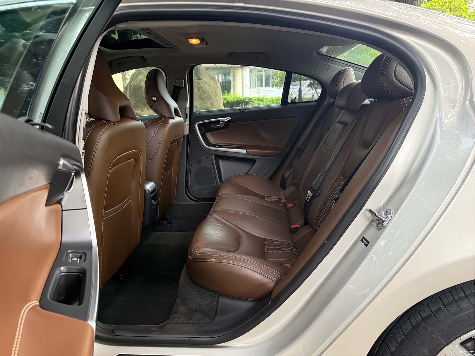 Volvo S60, 2016 26
