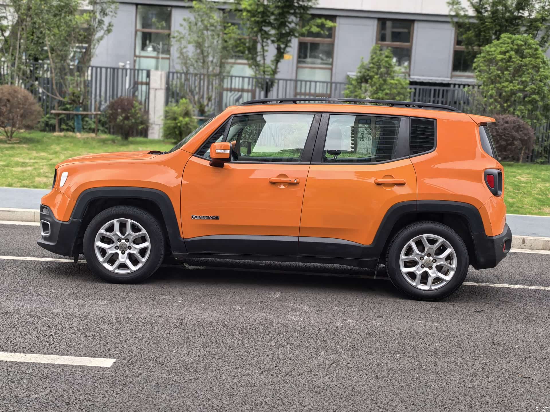 Jeep Renegade, 2019 4