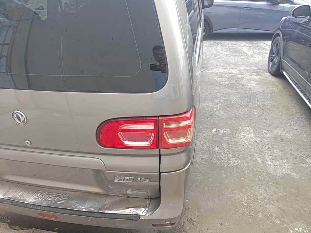 DongFeng M5, 2019 8