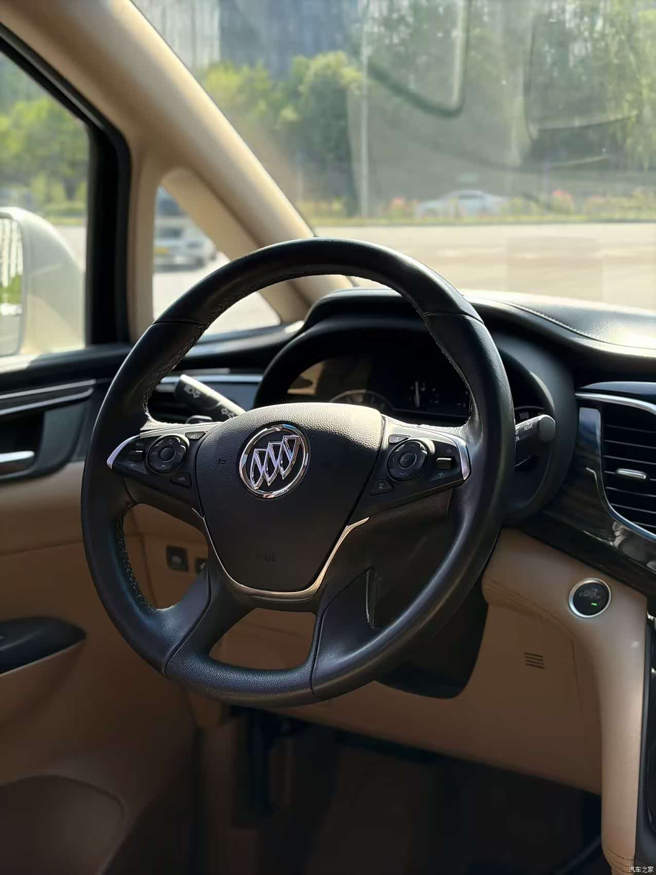 Buick GL8, 2017 8