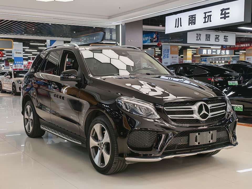 Mercedes-Benz GLE Mercedes-Benz GLE