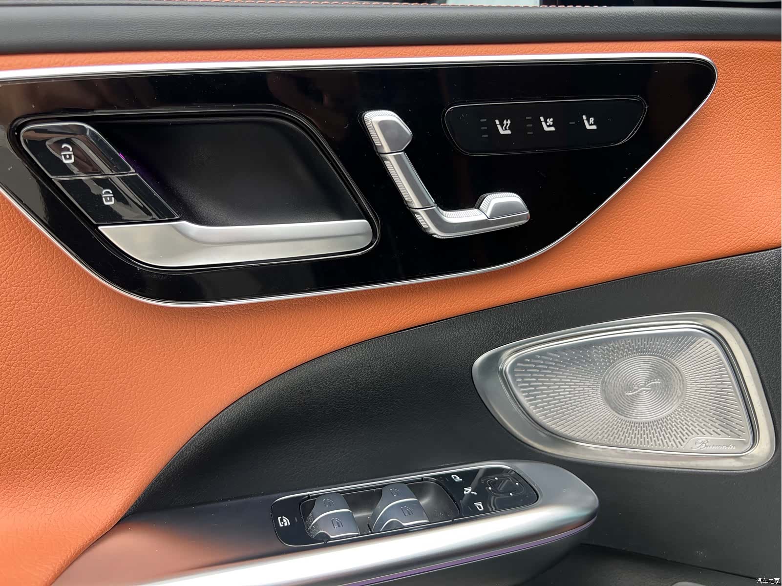 Mercedes-Benz C-Class, 2024 34