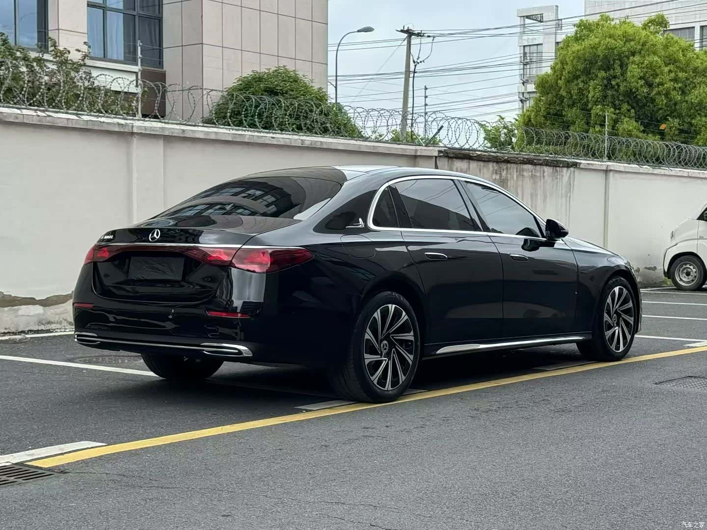 Mercedes-Benz E-Class, 2024 9