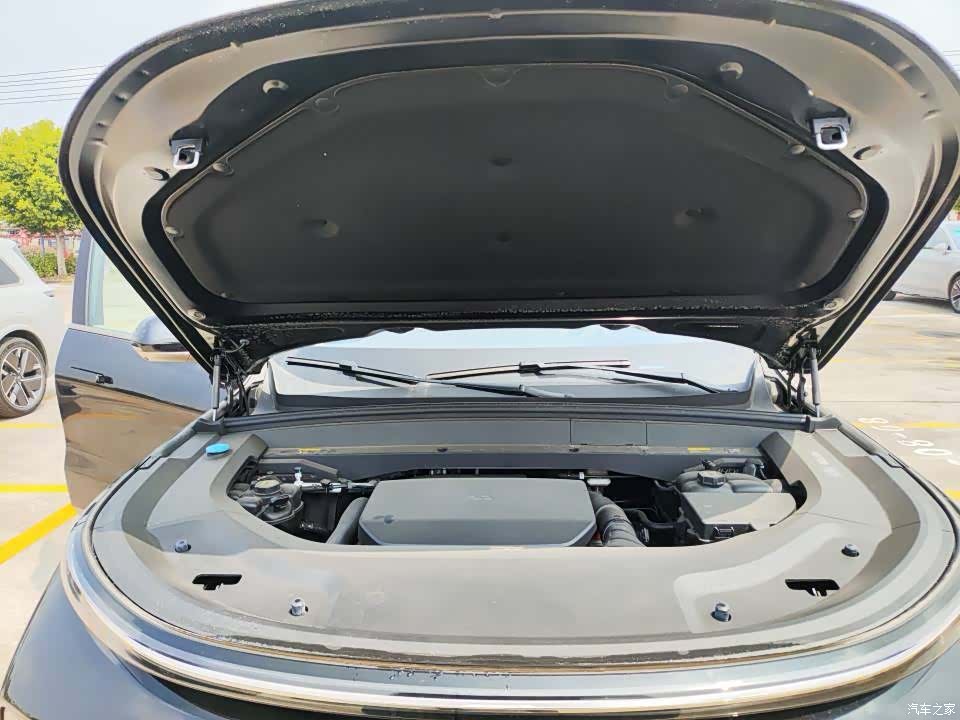 Li Auto L9, 2025 9