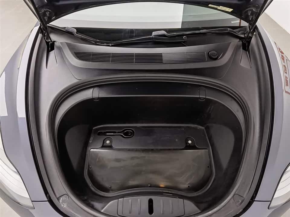 Tesla Model 3 Tesla Model 3