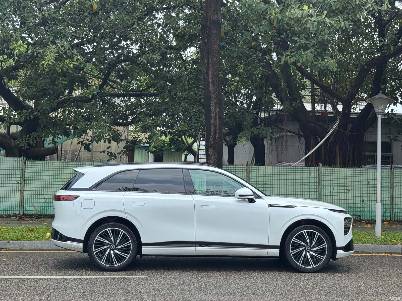 Xpeng G9, 2023 11
