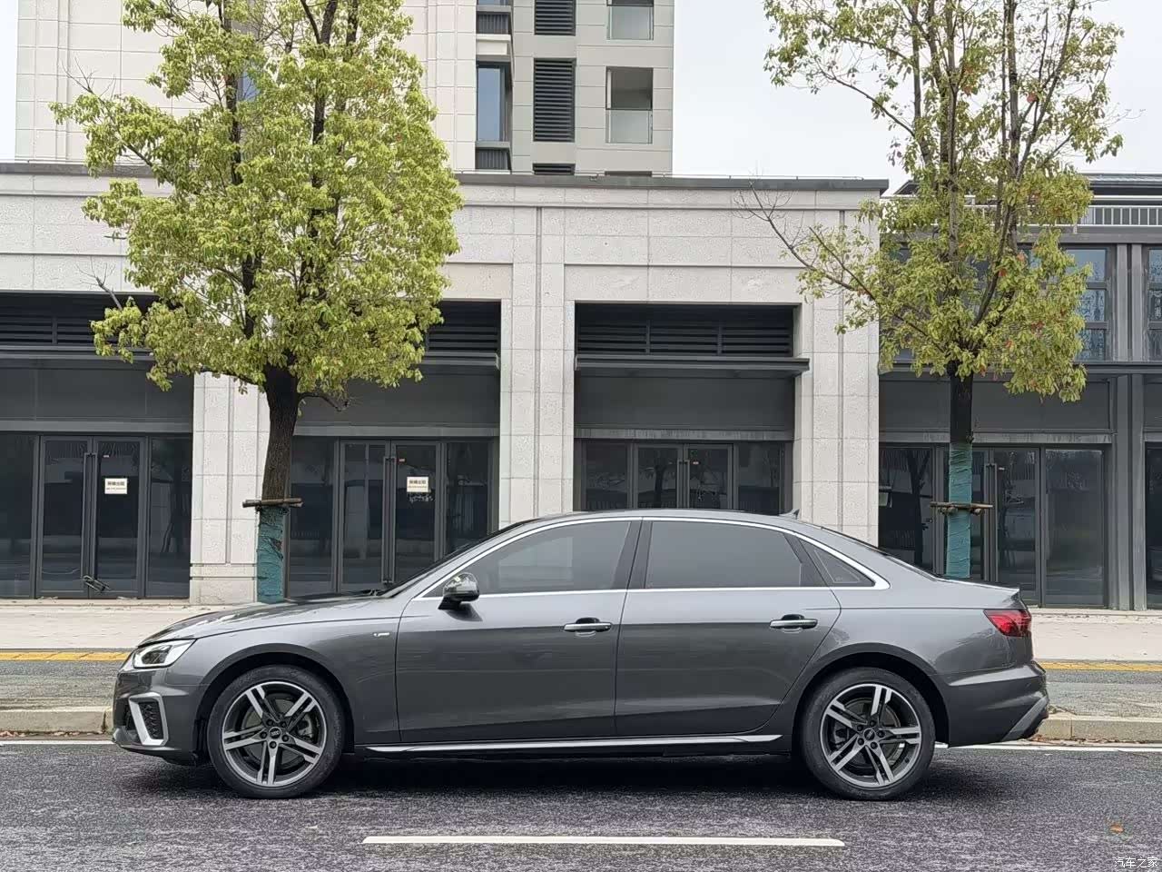Audi A4L, 2023 4
