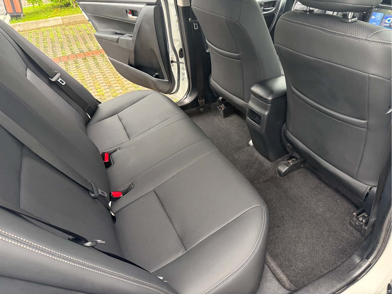 Toyota Corolla, 2017 12
