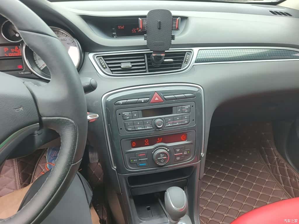 Peugeot 308, 2014 9