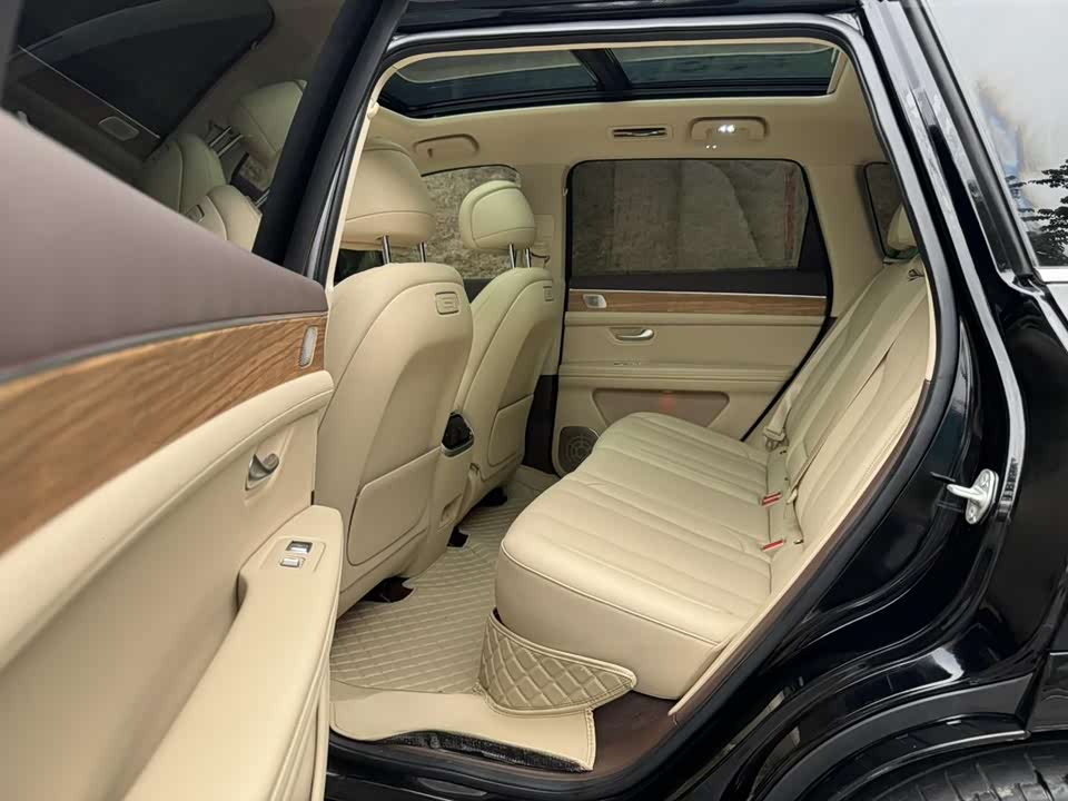 AITO Ask the world M7