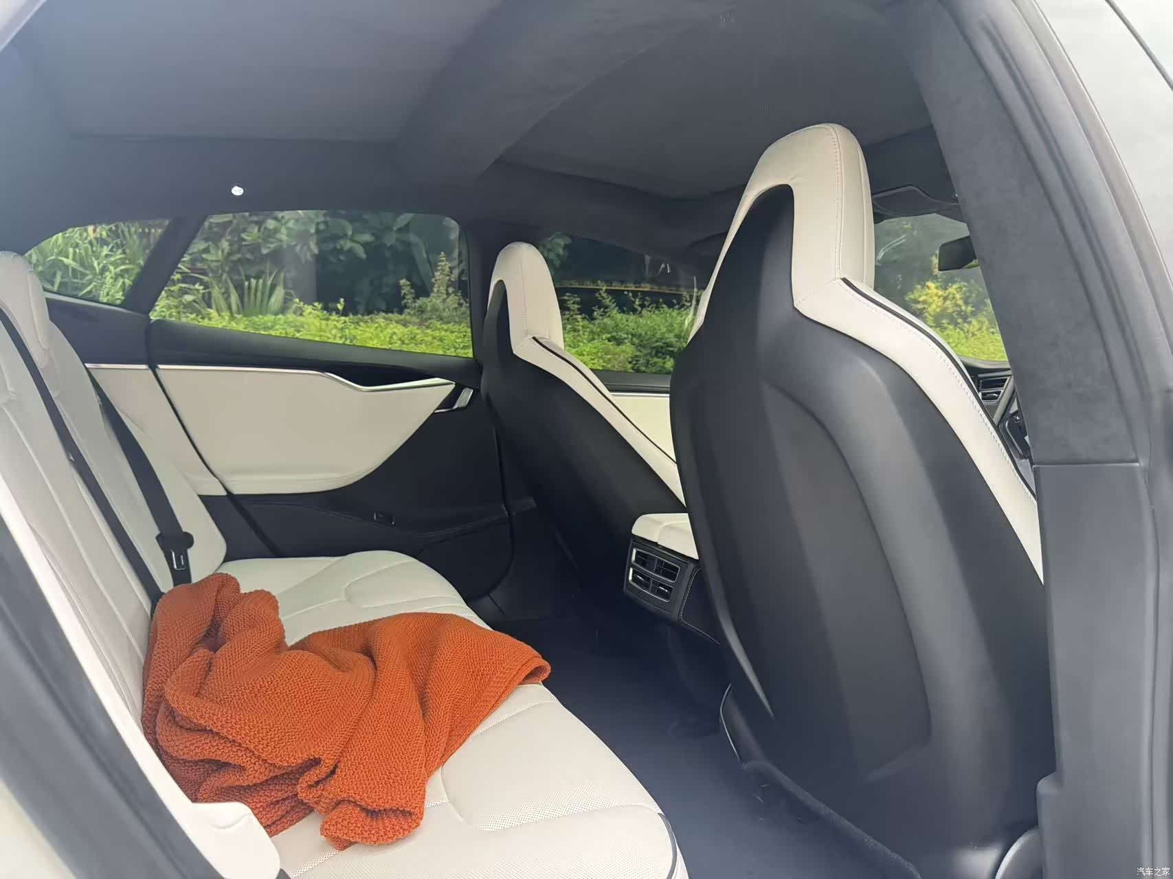 Tesla Model S, 2014 15