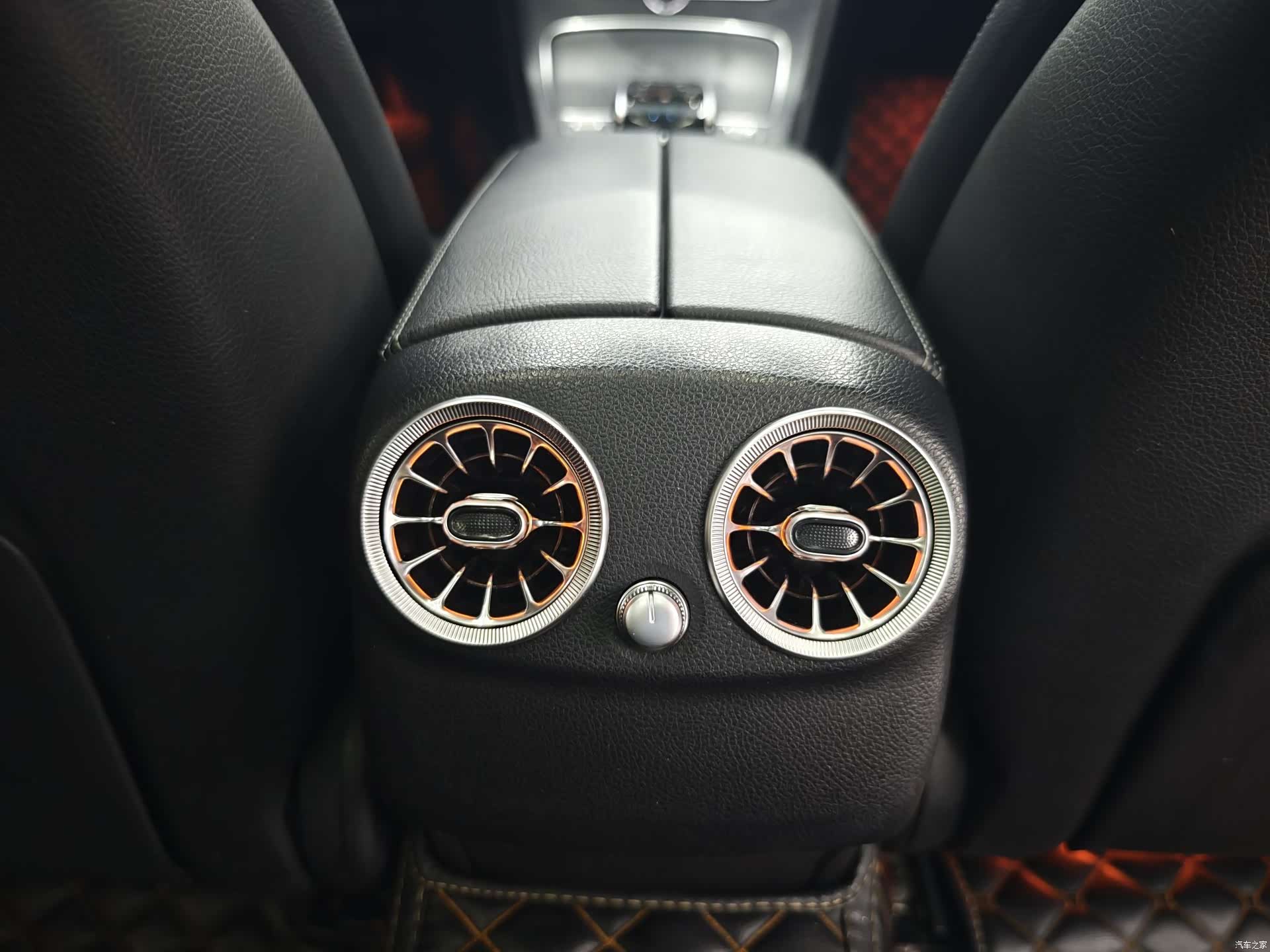 Mercedes-Benz C-Class, 2018 10