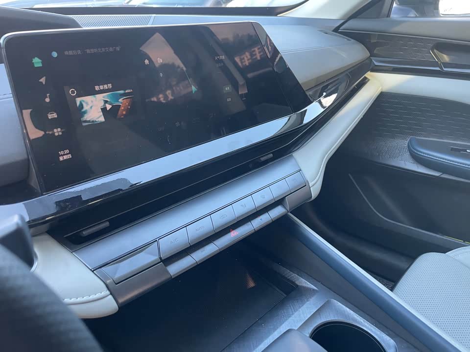 Changan UNI-V Smart iDD