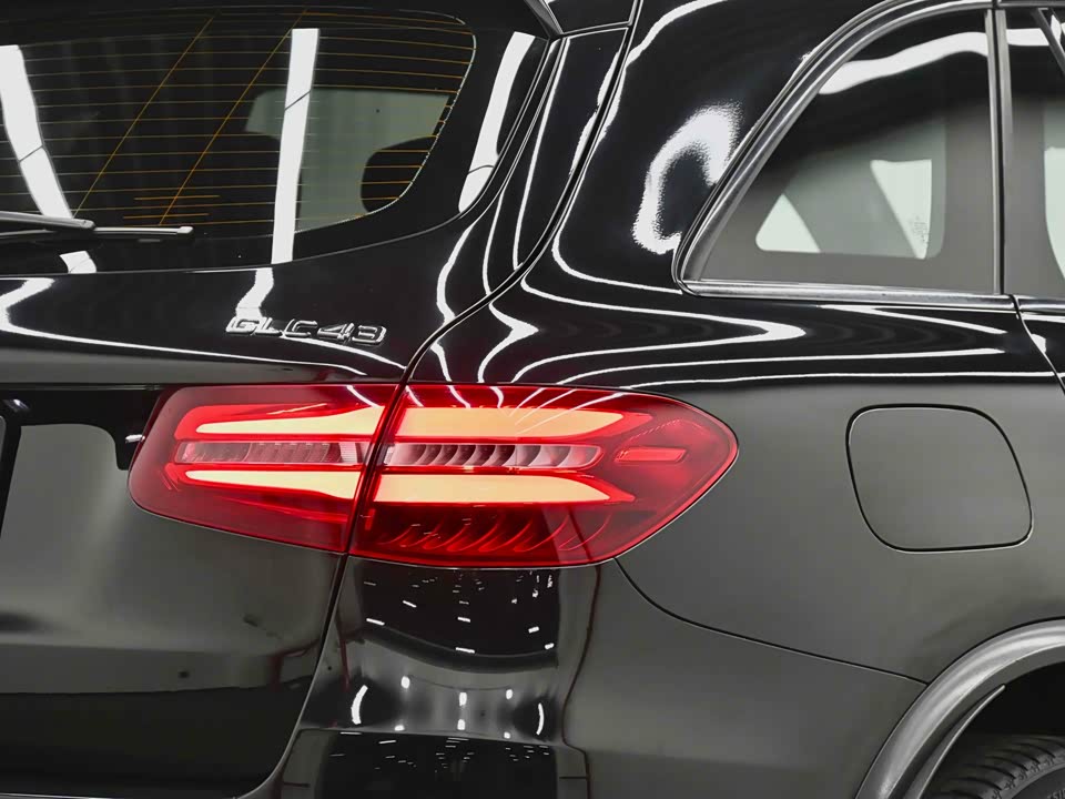 Mercedes-Benz GLC AMG