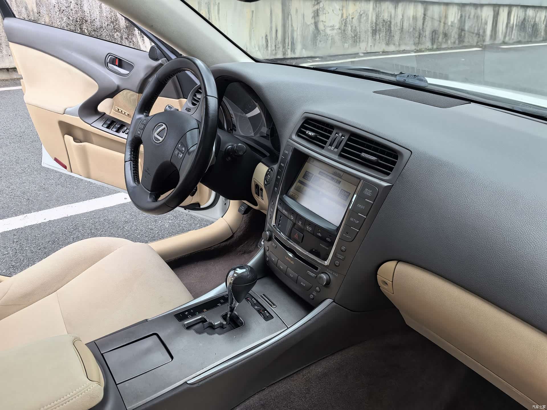 Lexus IS, 2010 28