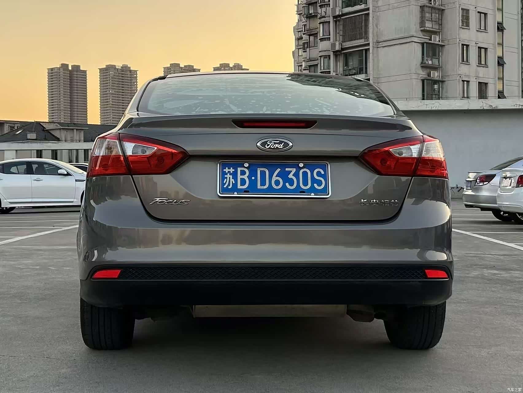 Ford Focus, 2012 9
