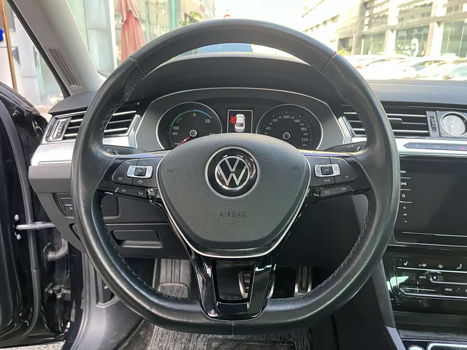 Volkswagen Magotan GTE