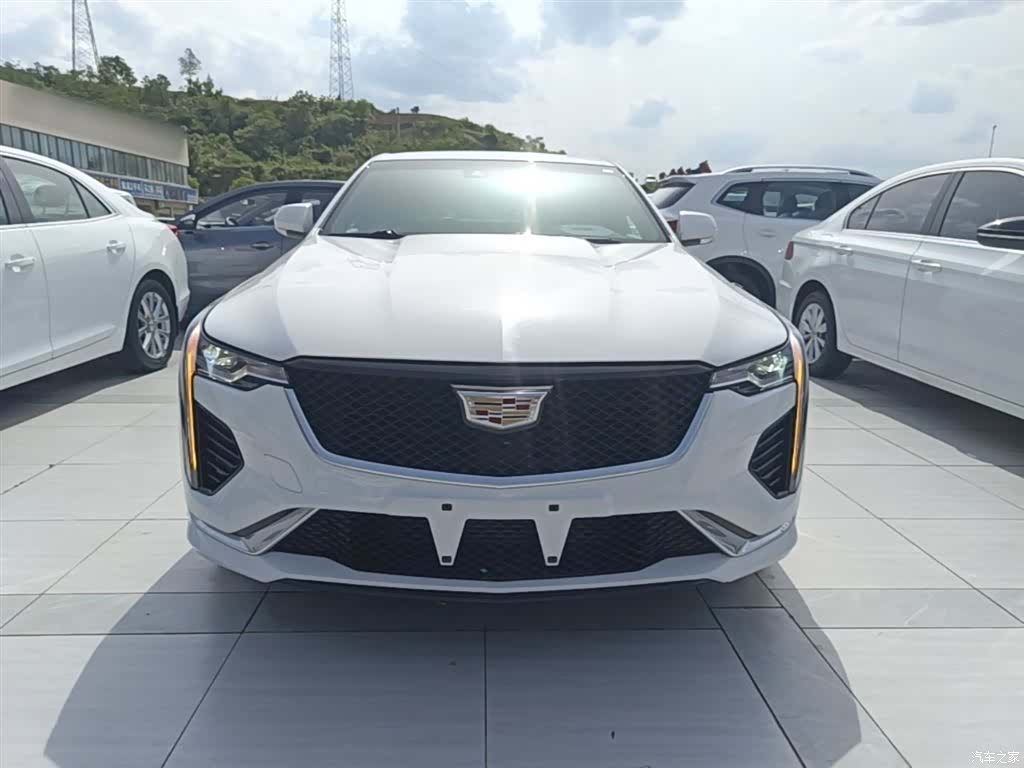 Cadillac CT4, 2021 3