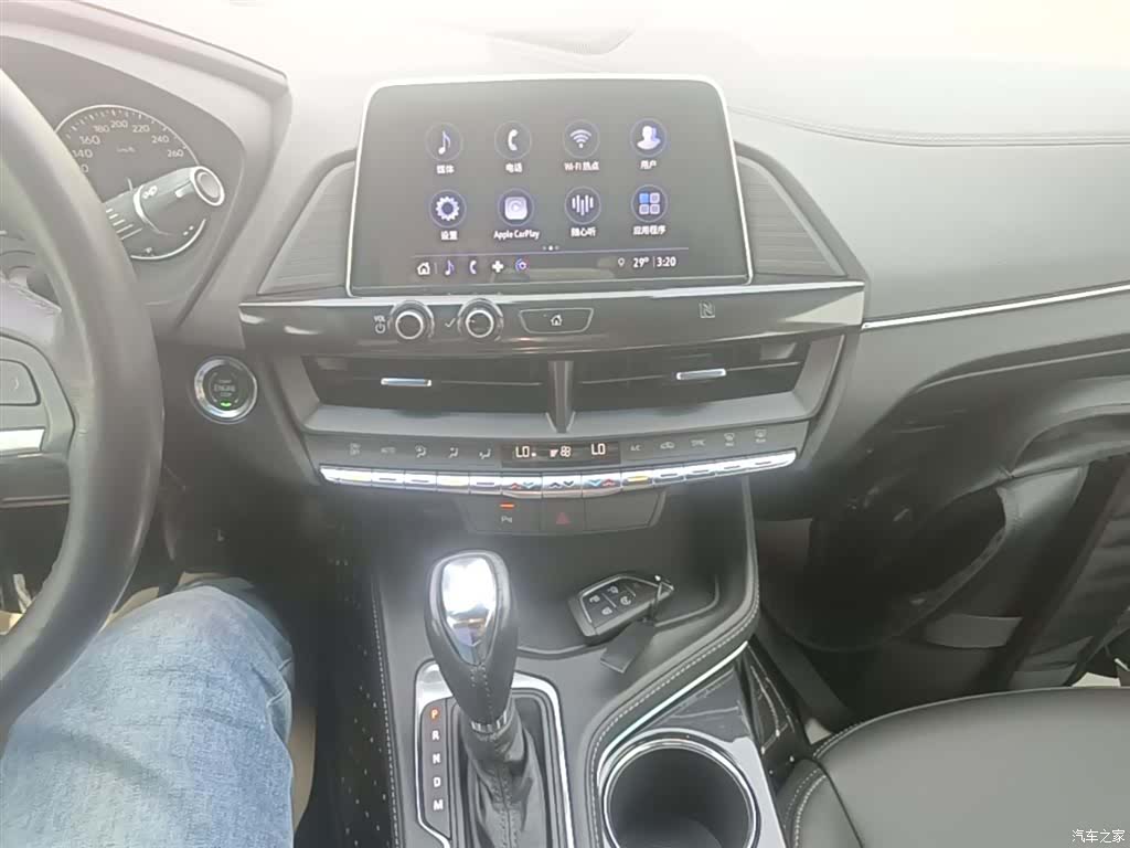 Cadillac CT4, 2021 13