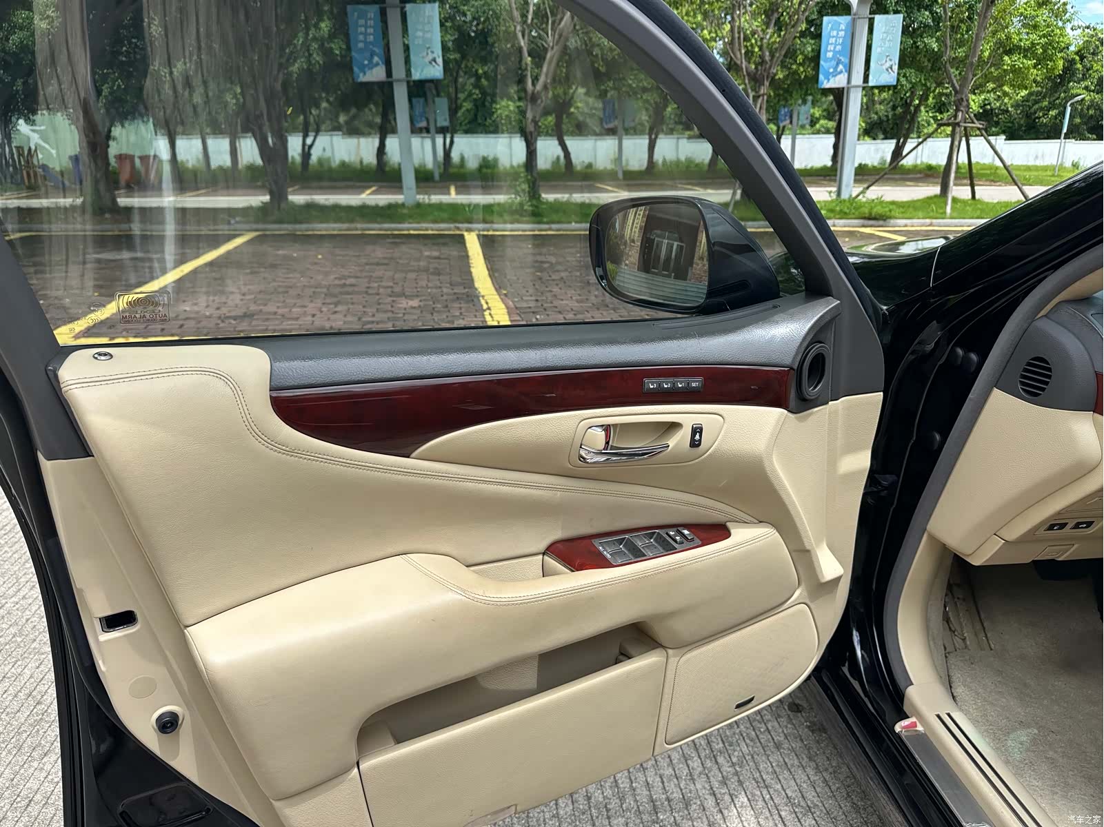 Lexus LS, 2009 10
