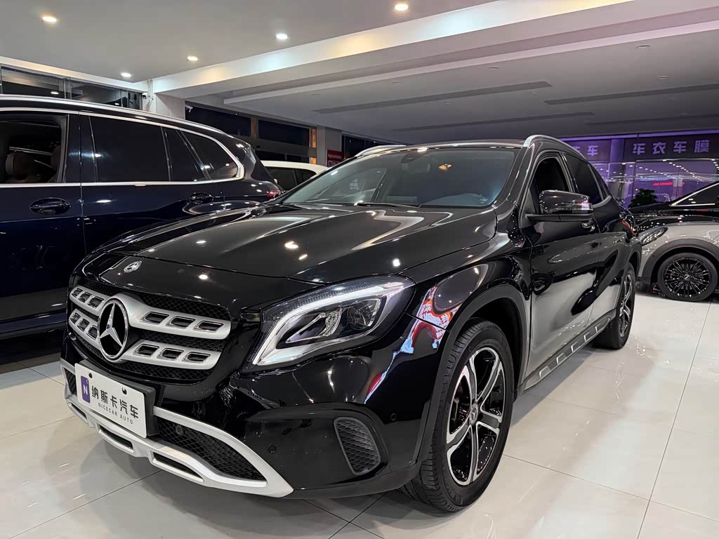 Mercedes-Benz GLA