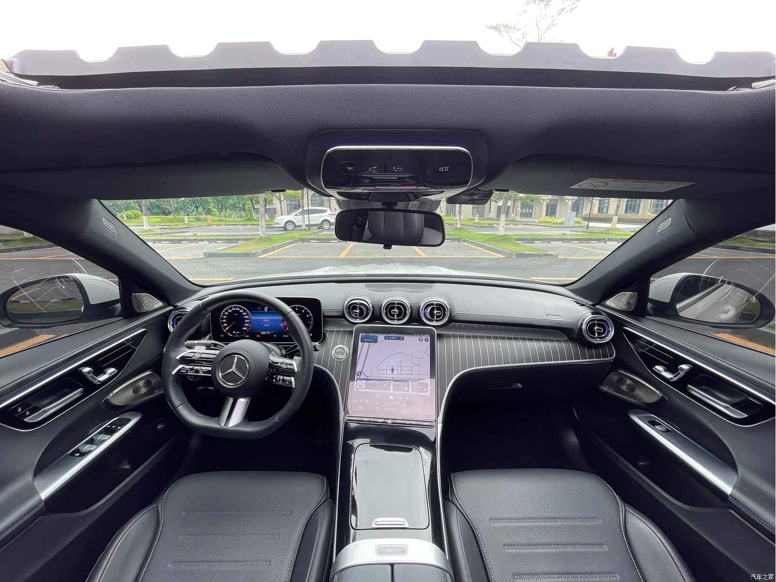 Mercedes-Benz C-Class, 2023 18