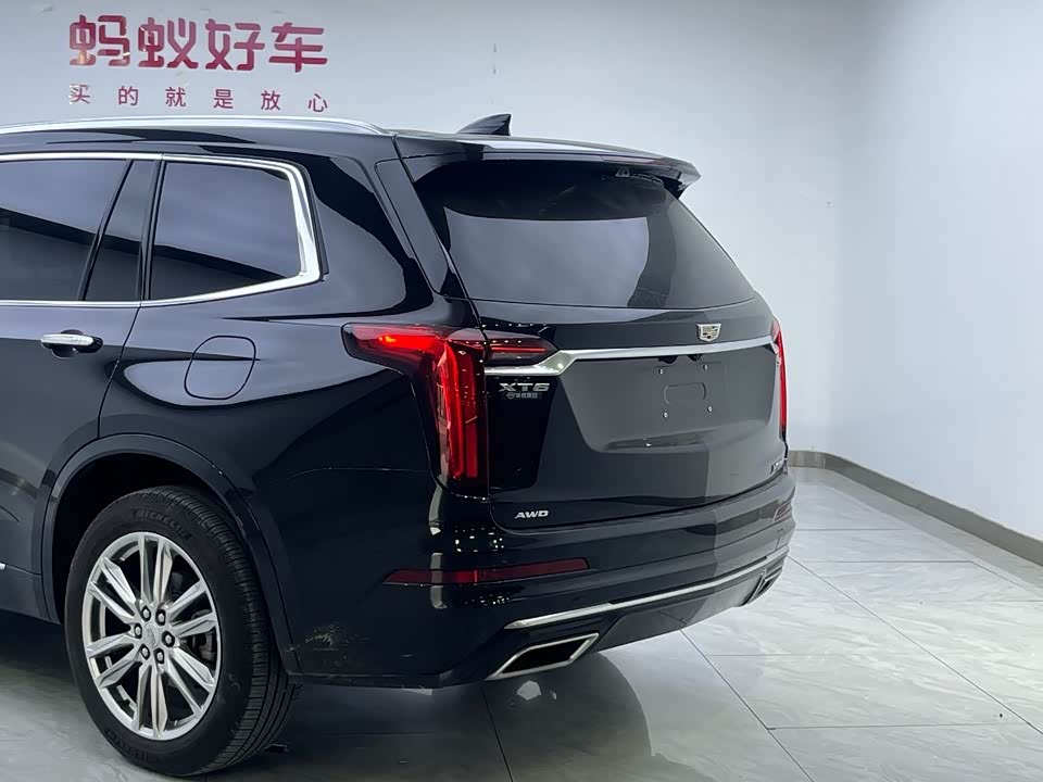 Cadillac XT6
