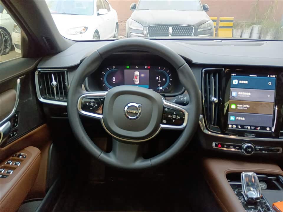 Volvo S90