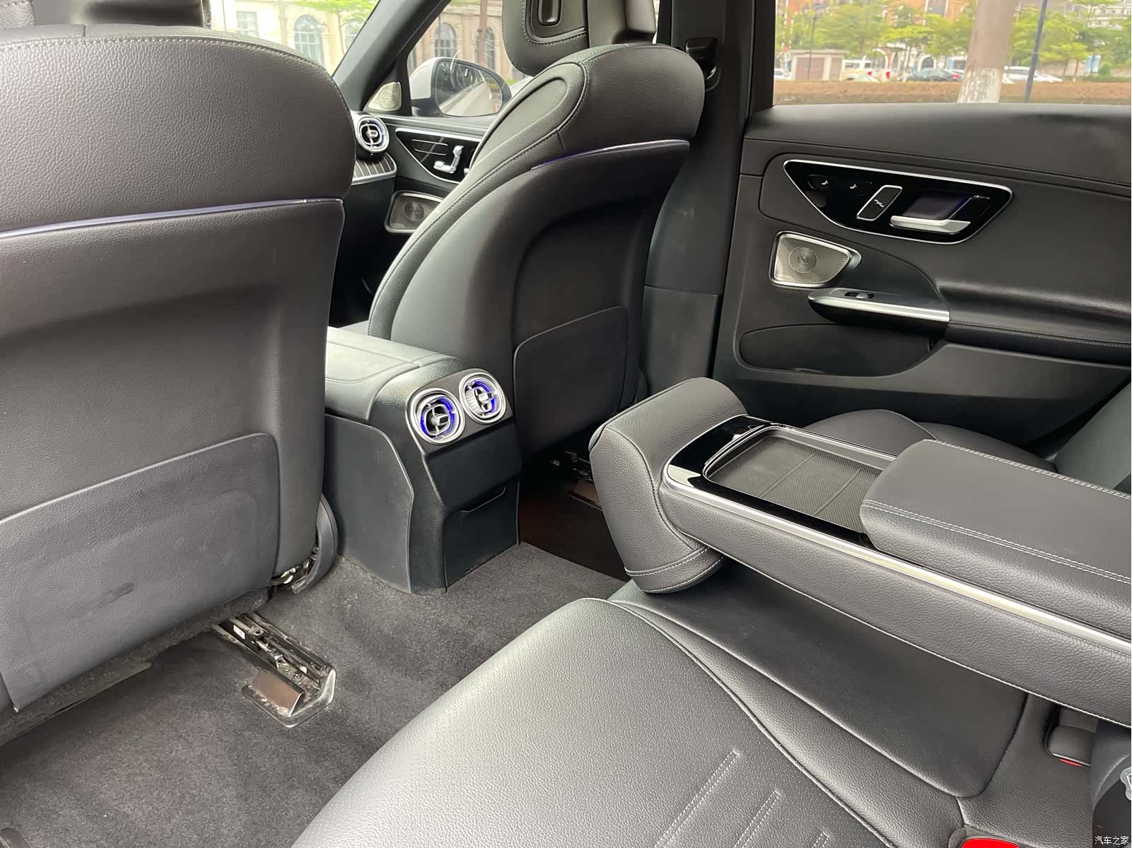 Mercedes-Benz C-Class, 2023 12