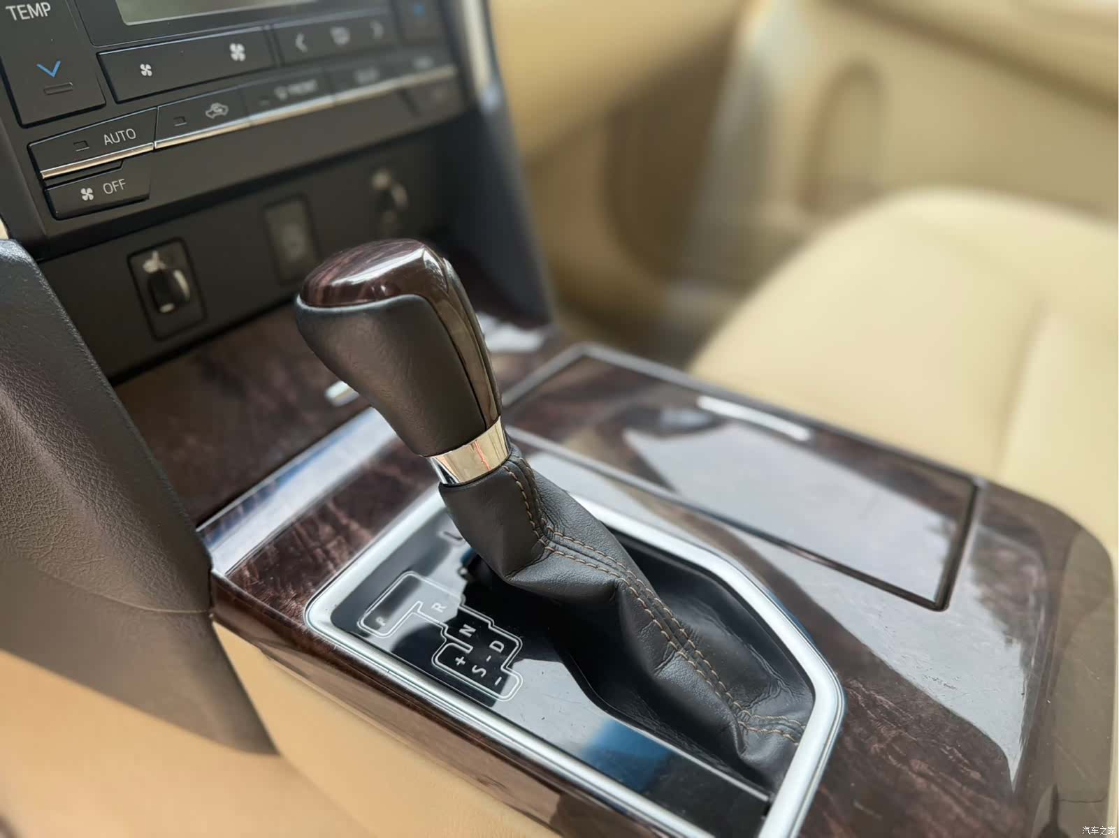Toyota Camry, 2016 7