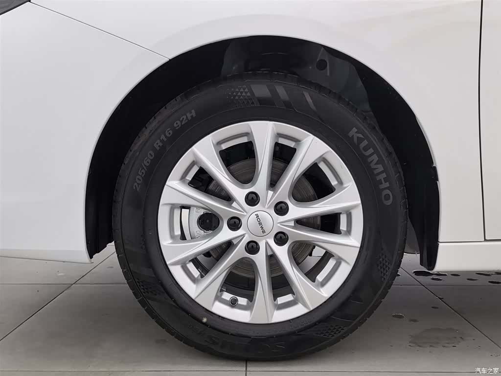 Roewe i5, 2025 17