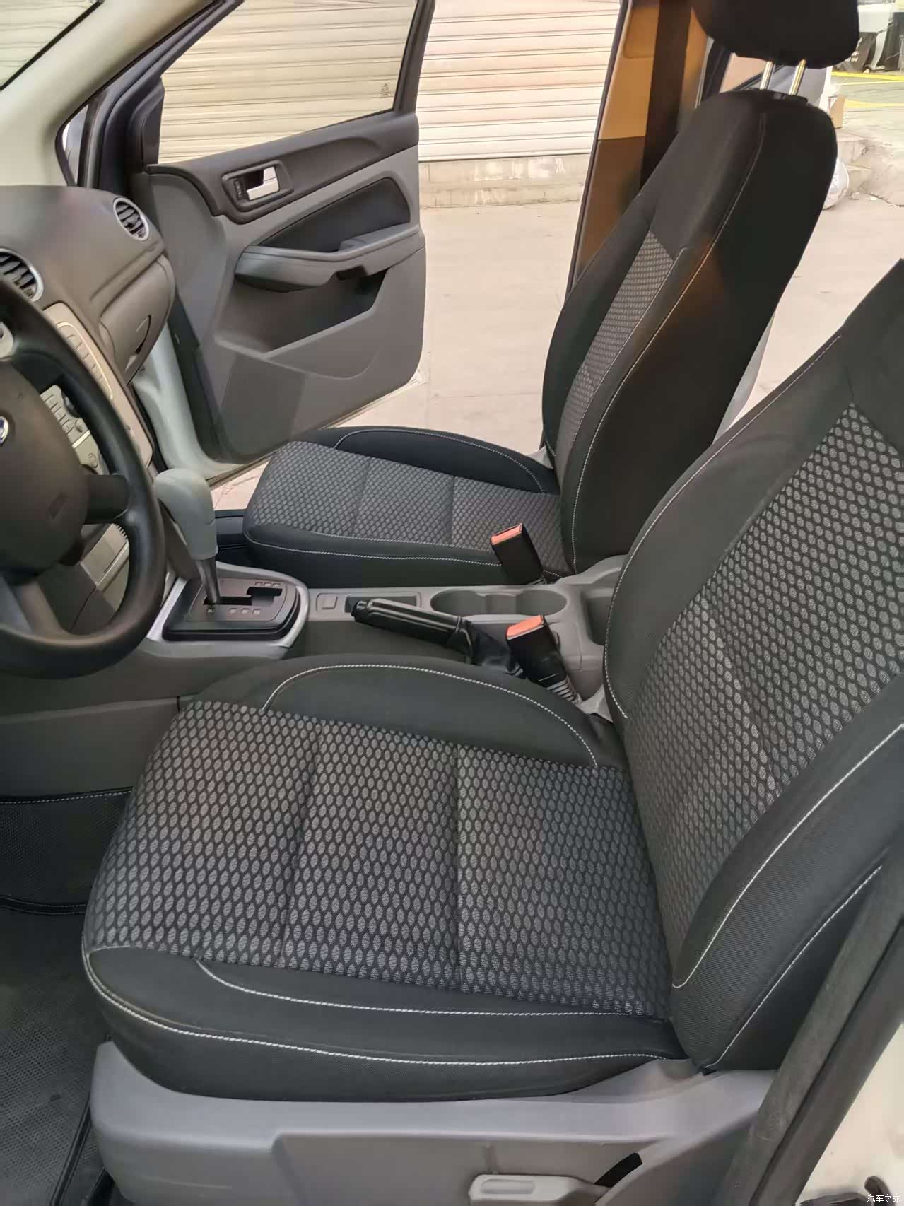 Ford Focus, 2013 15