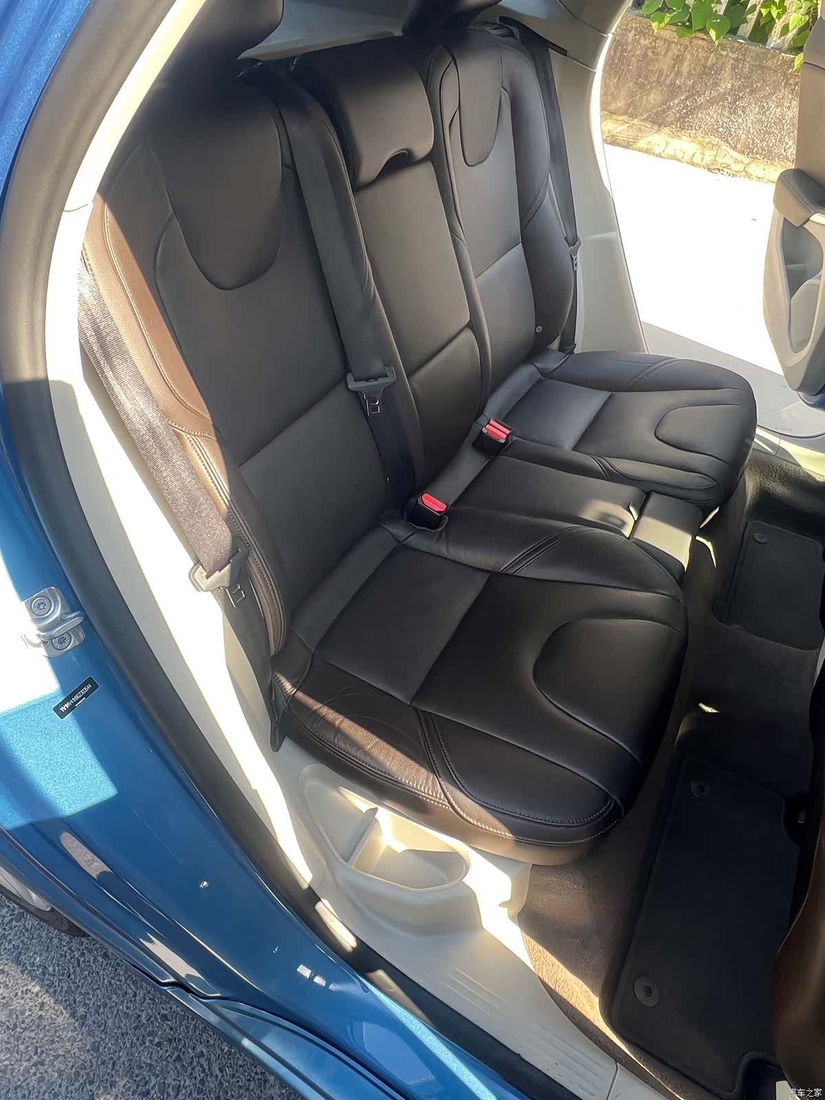 Volvo V40, 2016 17