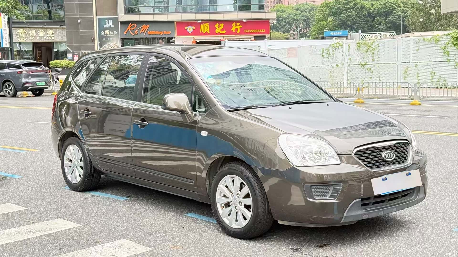 Kia 5, 2011 3