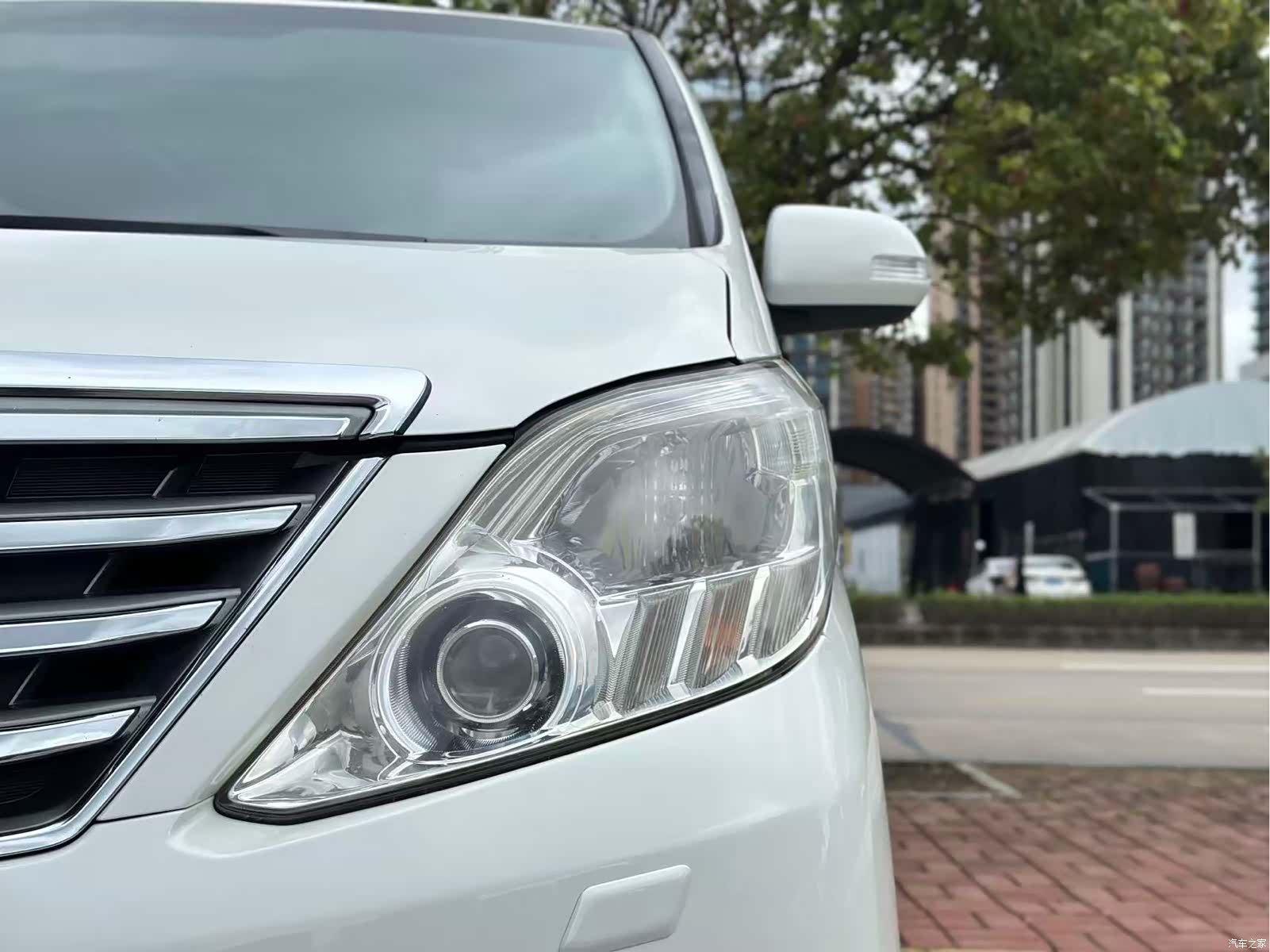 Toyota Alphard, 2014 13