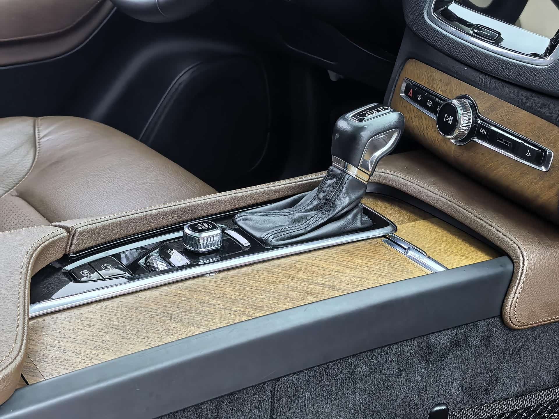 Volvo XC90, 2019 21