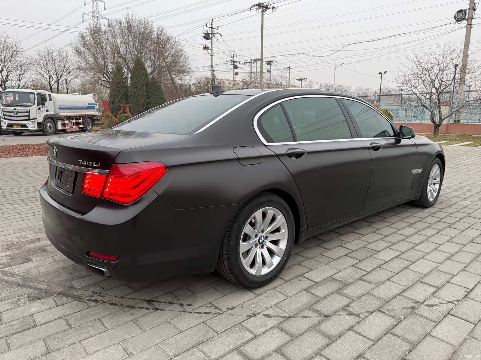 BMW 7 Series, 2011 4