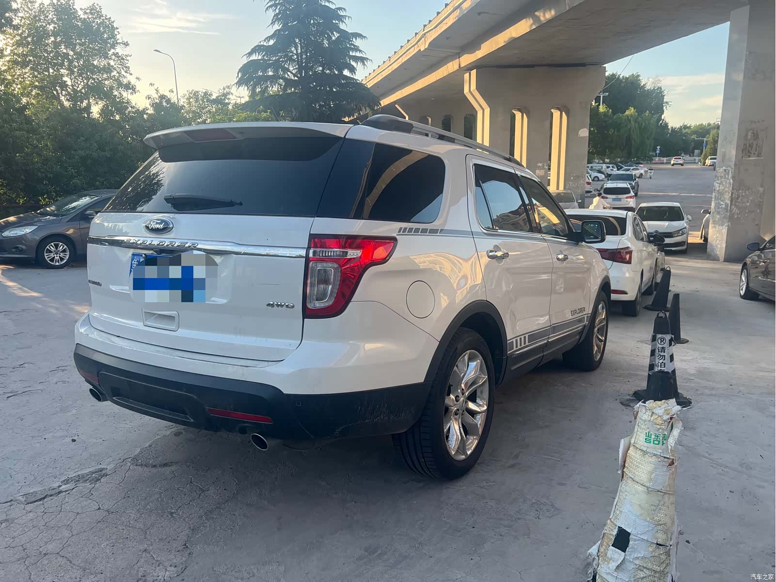Ford Explorer, 2014 6