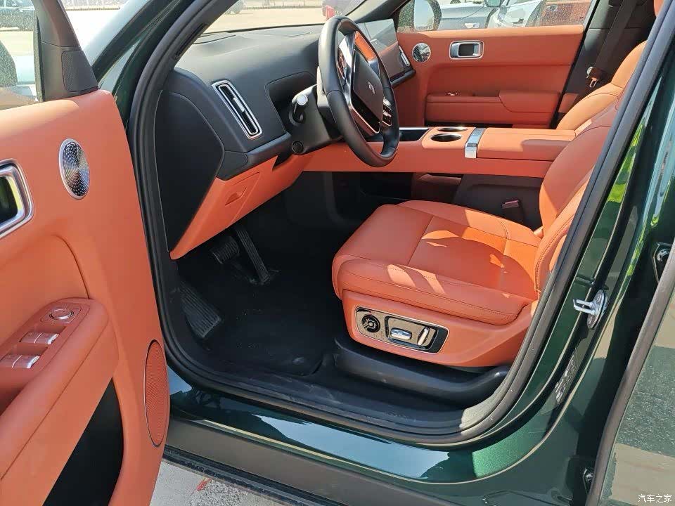Li Auto L9, 2025 все фото