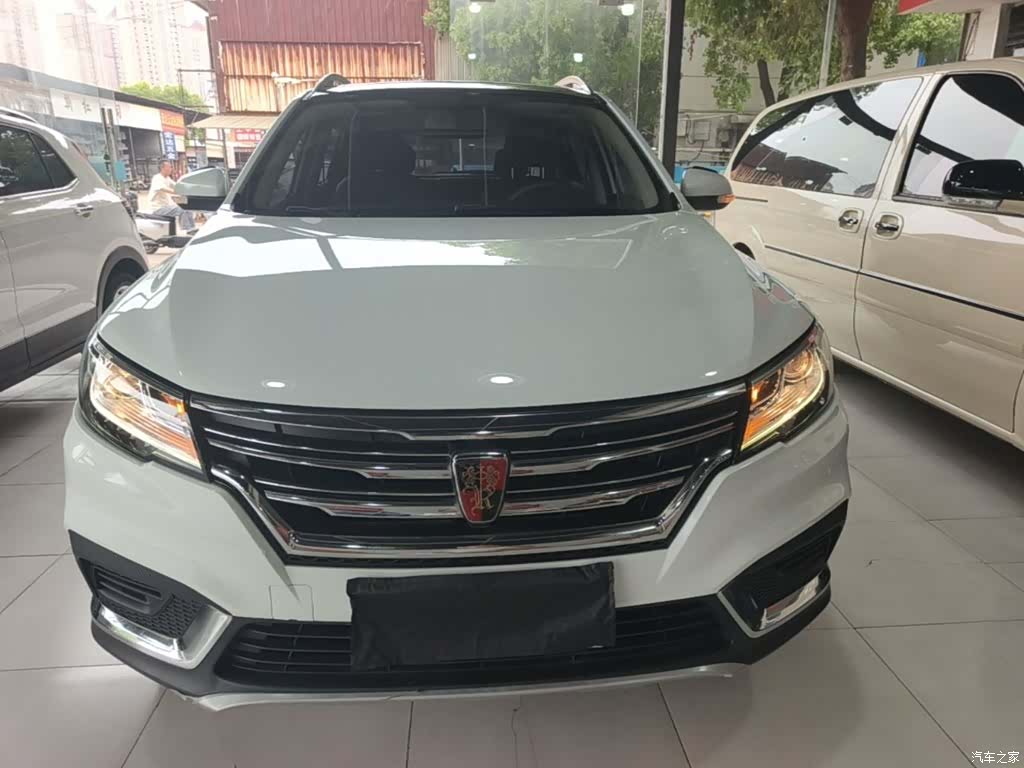Roewe RX3, 2019 3